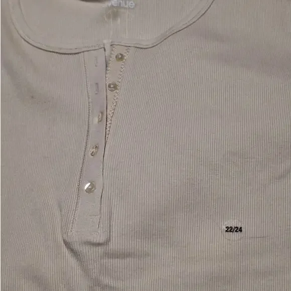 NWT Set of 3 Avenue Henley Shirts Women's 3X 22/24 Classic Basic Staple Normcore - Picture 5 of 6